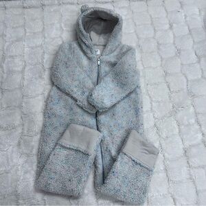 Baby Gap Sherpa One Piece Suit with Rainbow Specks Size 18-24 months‎
